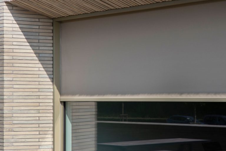Brustor B1200 EInbau-Screens